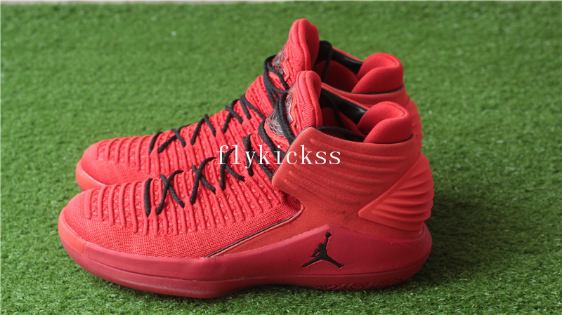 Air Jordan XXXII 32 Retro University Red